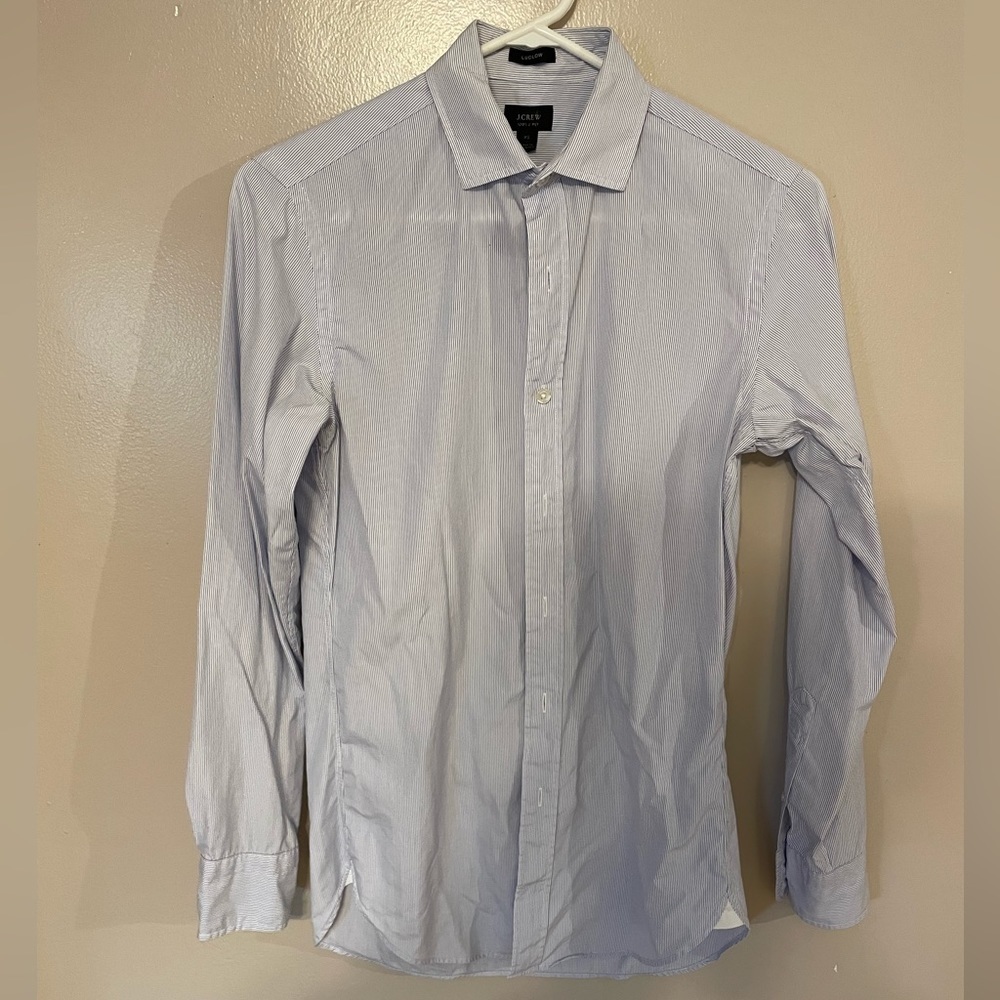 Men’s XS J. Crew Ludlow Dress Shirt in blue and white pinstripe